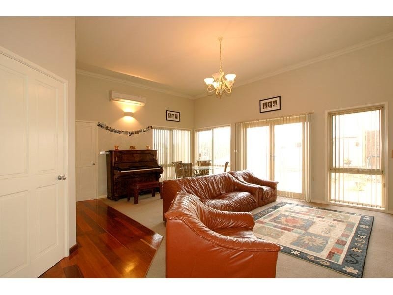 21 Pitcher Street, Port Campbell VIC 3269