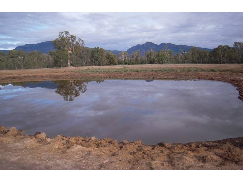 697 Redman Road, Halls Gap VIC 3381