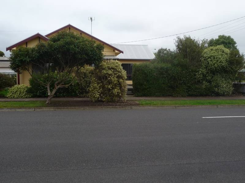 2 Peter Street, Cobden VIC 3266