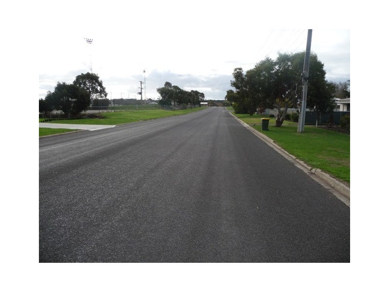 12 Adams Street, Cobden VIC 3266