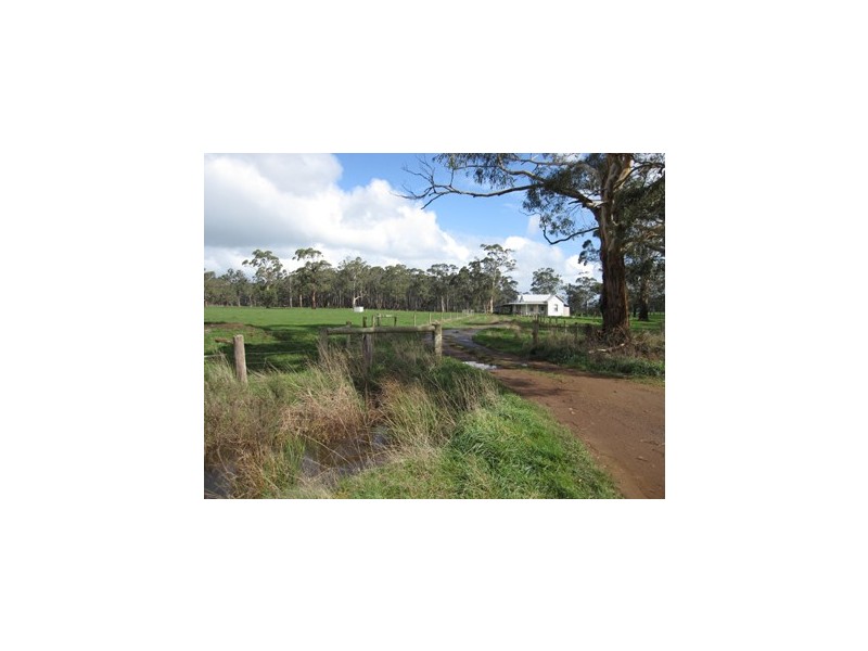 450 Retalluck Road, Ecklin South VIC 3265