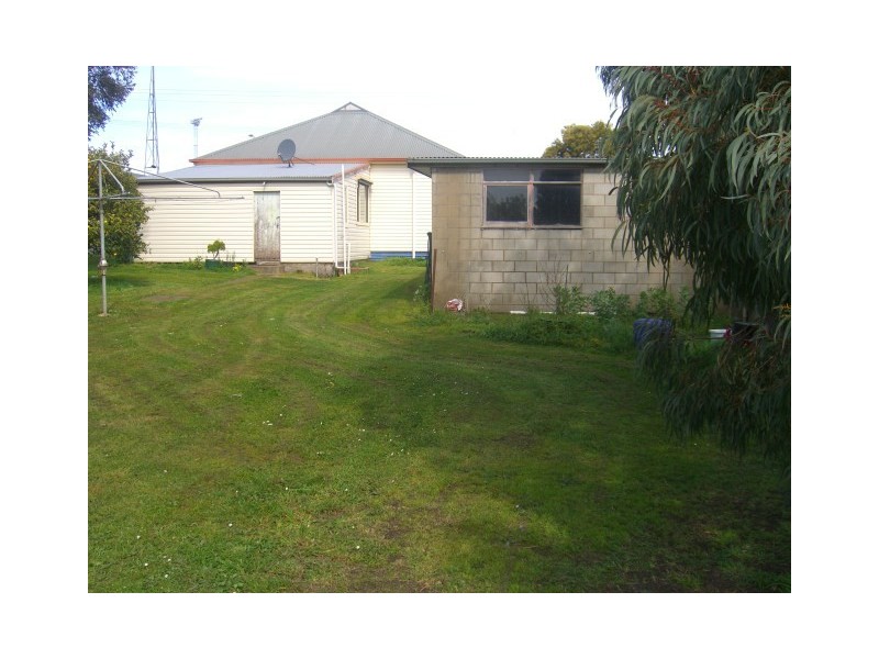 72 Curdie Street, Cobden VIC 3266