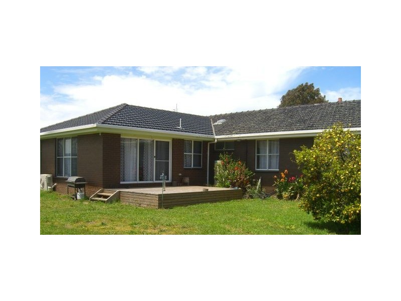 880 Cobden – Terang Road, Cobden VIC 3266