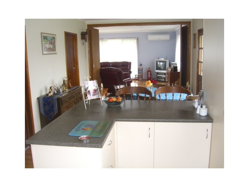 880 Cobden – Terang Road, Cobden VIC 3266