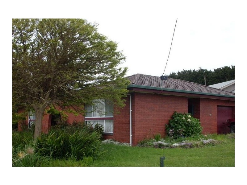 6 Church Street, Timboon VIC 3268