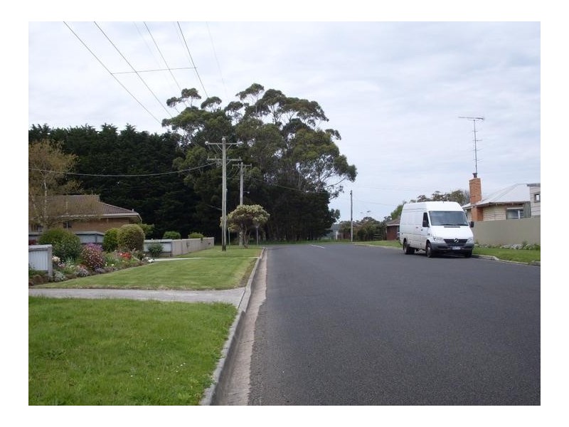 6 Church Street, Timboon VIC 3268