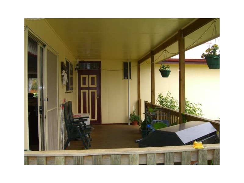 2 Jayarra Street, Simpson VIC 3266