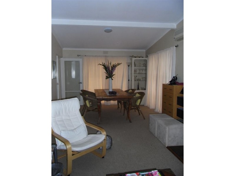 8 Lloyd Street, Derrinallum VIC 3325