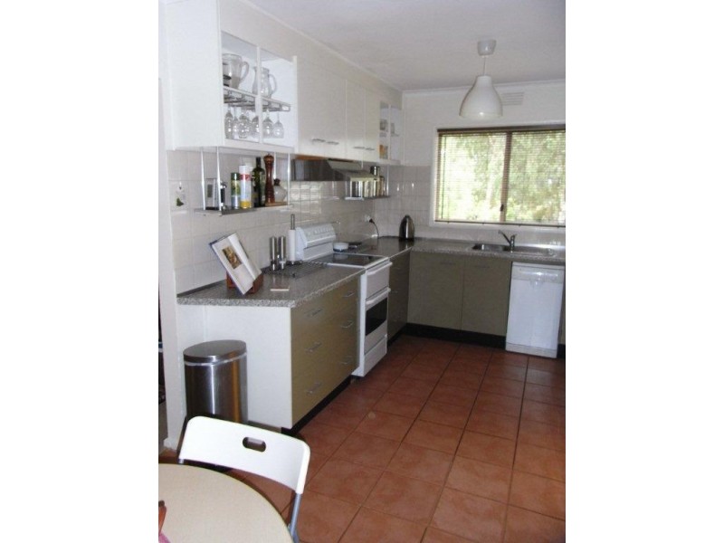 8 Lloyd Street, Derrinallum VIC 3325