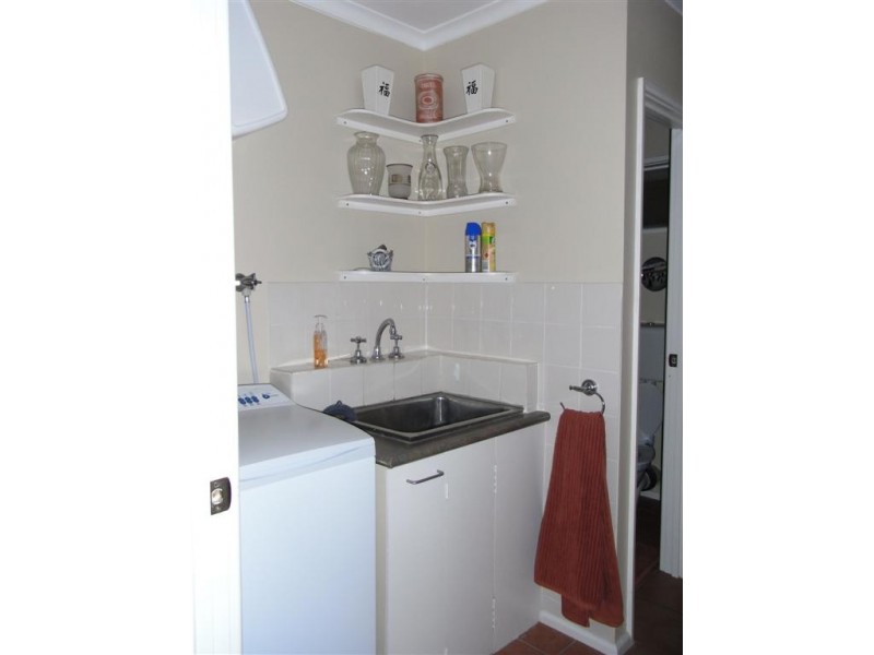 8 Lloyd Street, Derrinallum VIC 3325