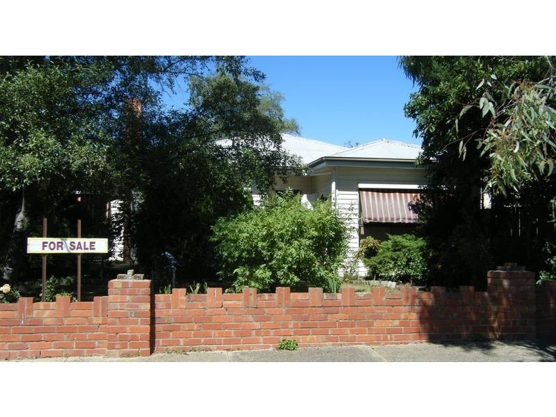 31 High St, Lismore VIC 3324