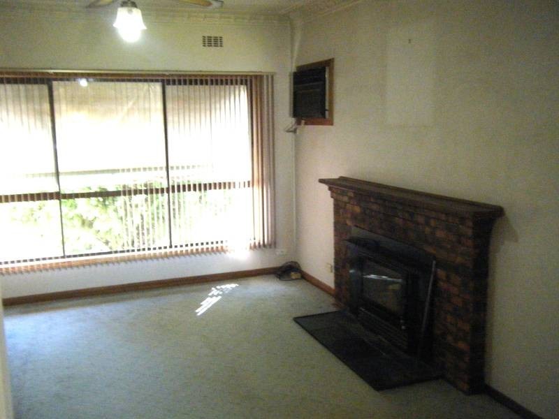 31 High St, Lismore VIC 3324