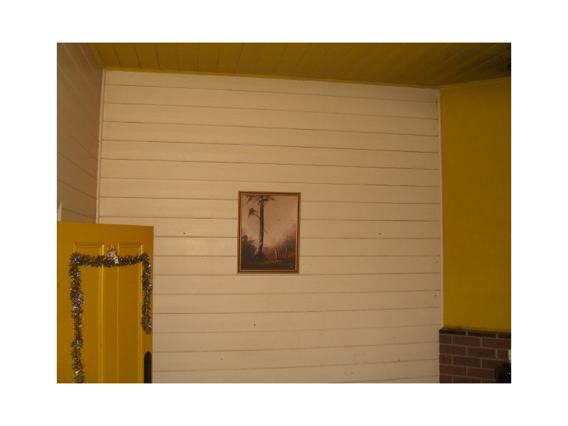 33 Dover Street, Cobden VIC 3266