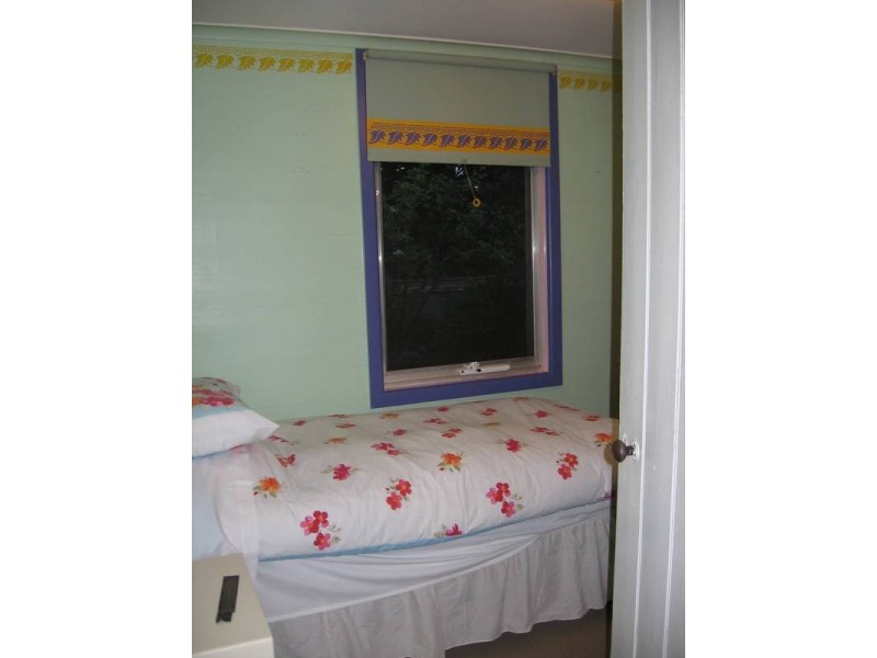 33 McKinnons Bridge Road, Noorat VIC 3265