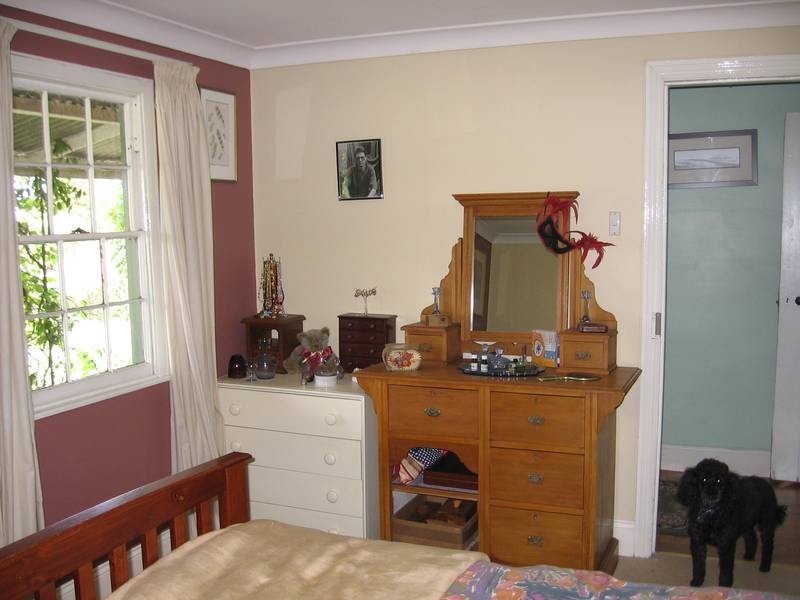 33 McKinnons Bridge Road, Noorat VIC 3265