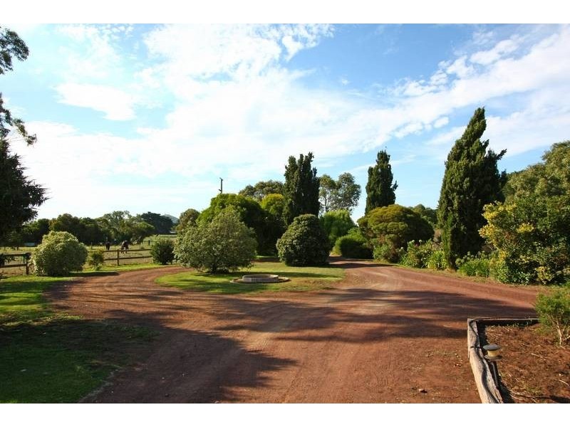 28 Waters Lane, Mortlake VIC 3272