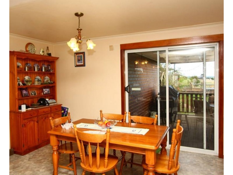 28 Waters Lane, Mortlake VIC 3272