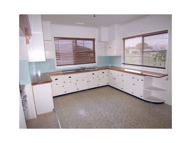 46 Walker Street, Cobden VIC 3266