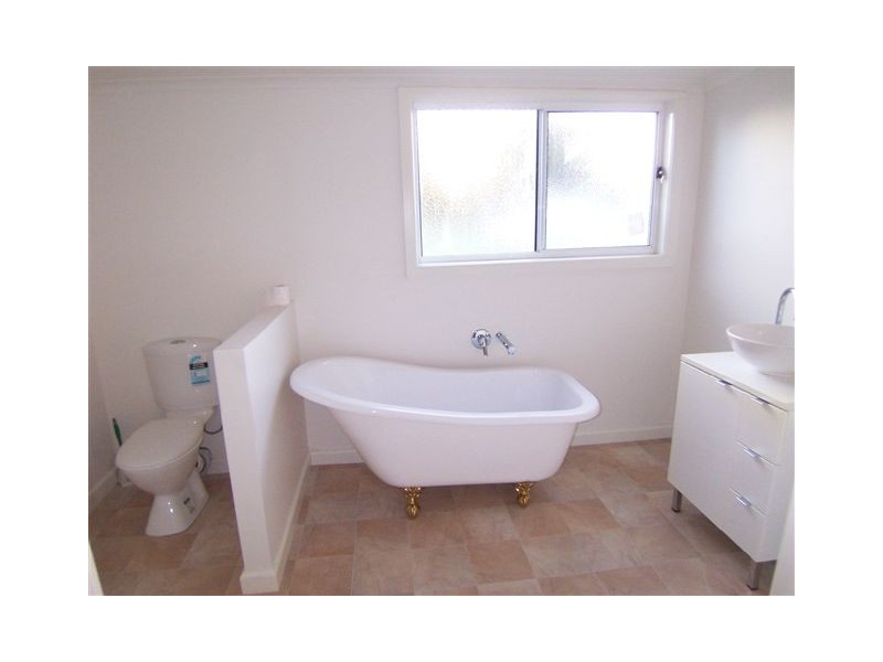 46 Walker Street, Cobden VIC 3266