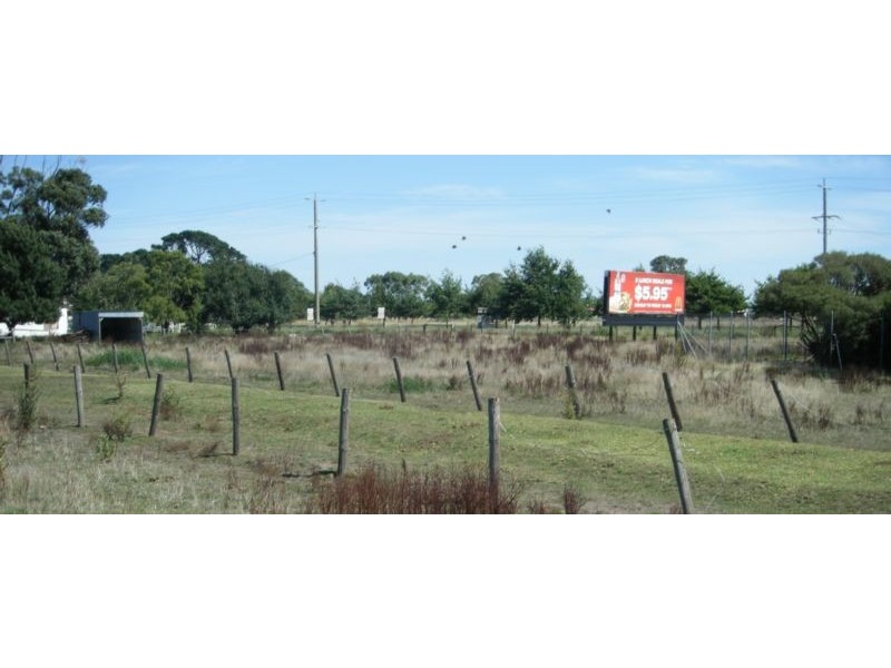 1 Cnr Princess Hwy & Peterborough Rd, Terang VIC 3264