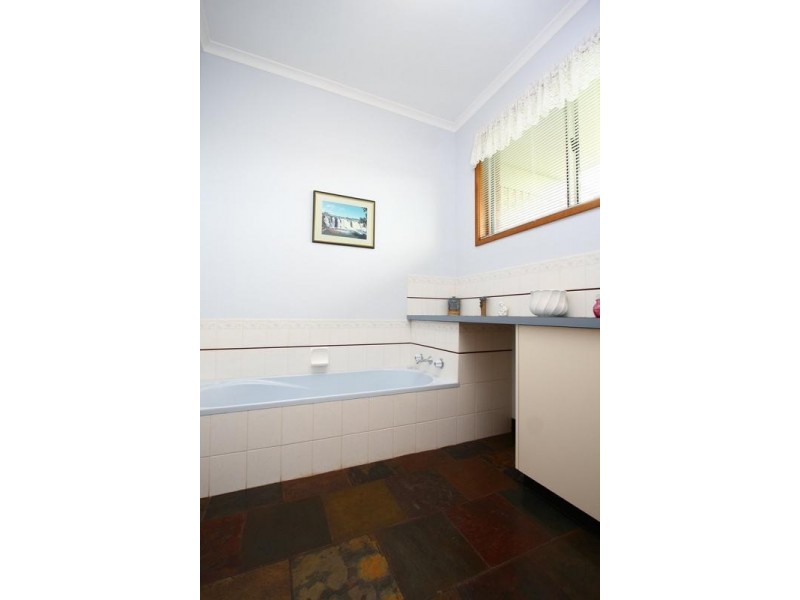 305 Staffords Road, Warrnambool VIC 3280