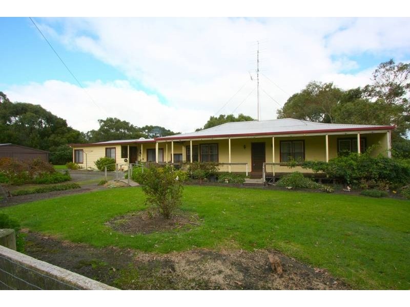 5 Squibbs Road, Timboon VIC 3268