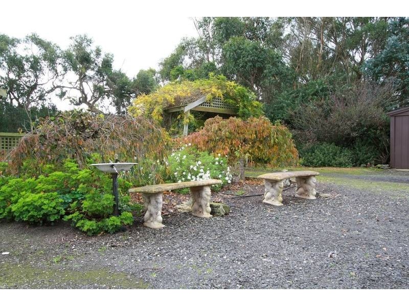 5 Squibbs Road, Timboon VIC 3268