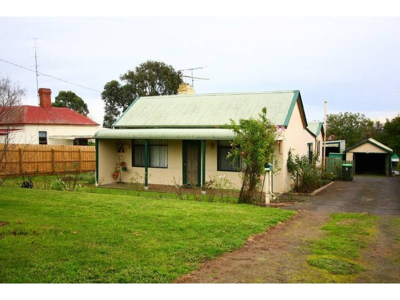 142 Baynes Street, Terang VIC 3264