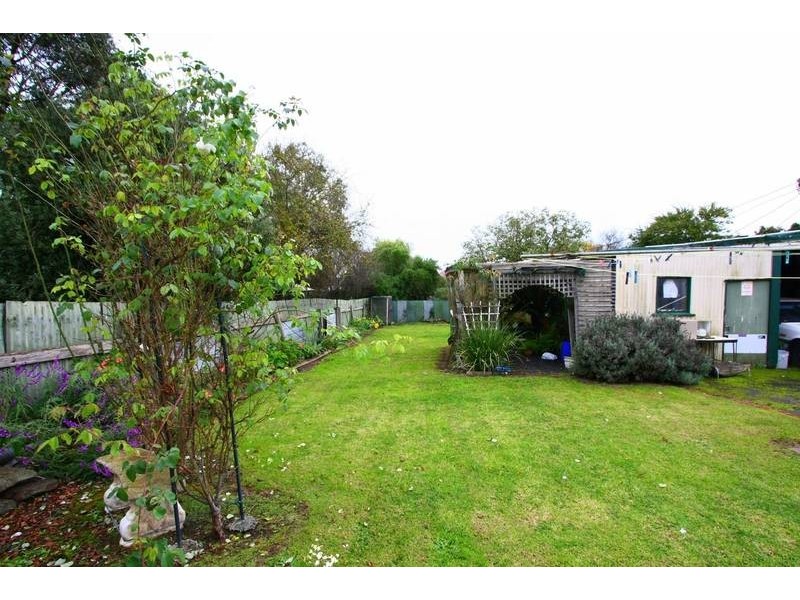 142 Baynes Street, Terang VIC 3264