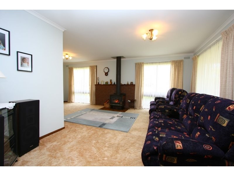 10 Cunningham Street, Lismore VIC 3324