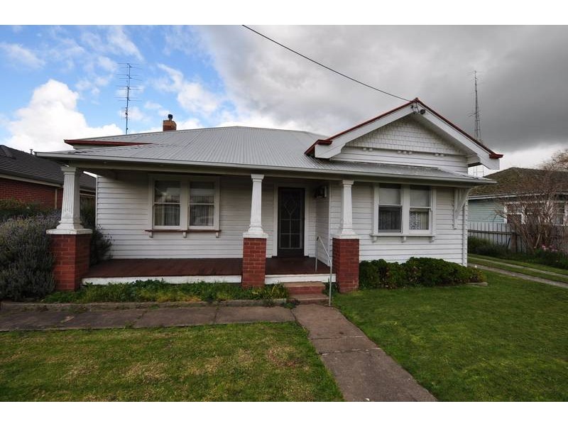 85 Curdie Street, Cobden VIC 3266