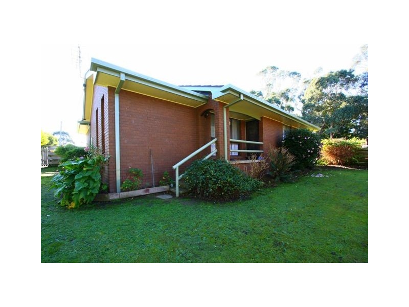 Off Bond Street, Timboon VIC 3268