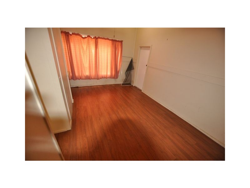 20 Curdie Street, Cobden VIC 3266