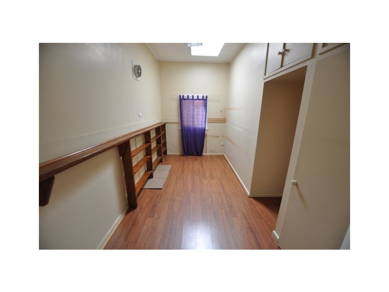 20 Curdie Street, Cobden VIC 3266