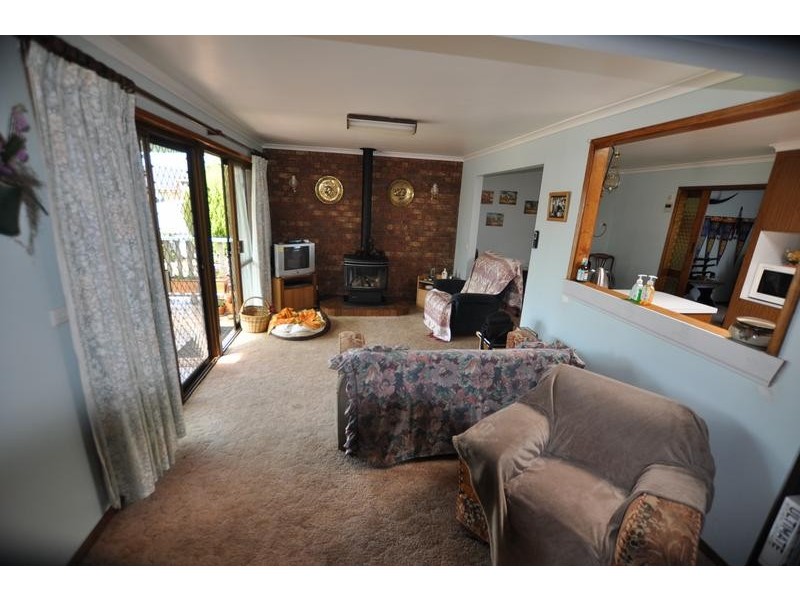 56 Mitchell Street, Cobden VIC 3266