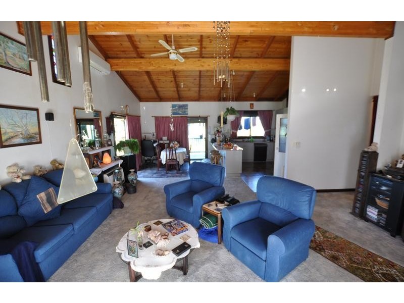 300 Cobden-Port Campbell Road, Cobden VIC 3266