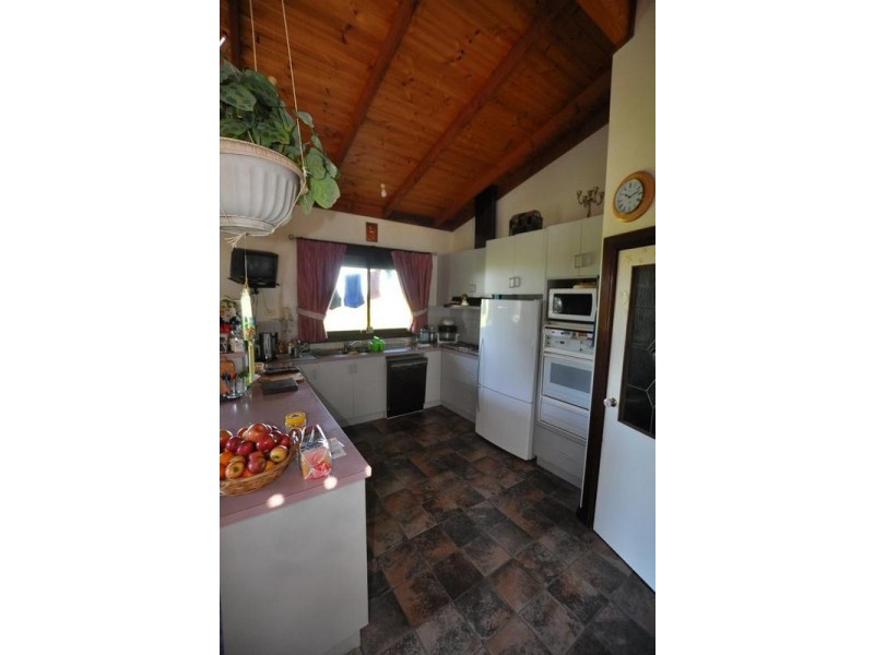 300 Cobden-Port Campbell Road, Cobden VIC 3266