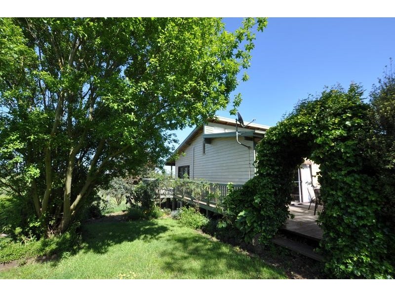 300 Cobden-Port Campbell Road, Cobden VIC 3266