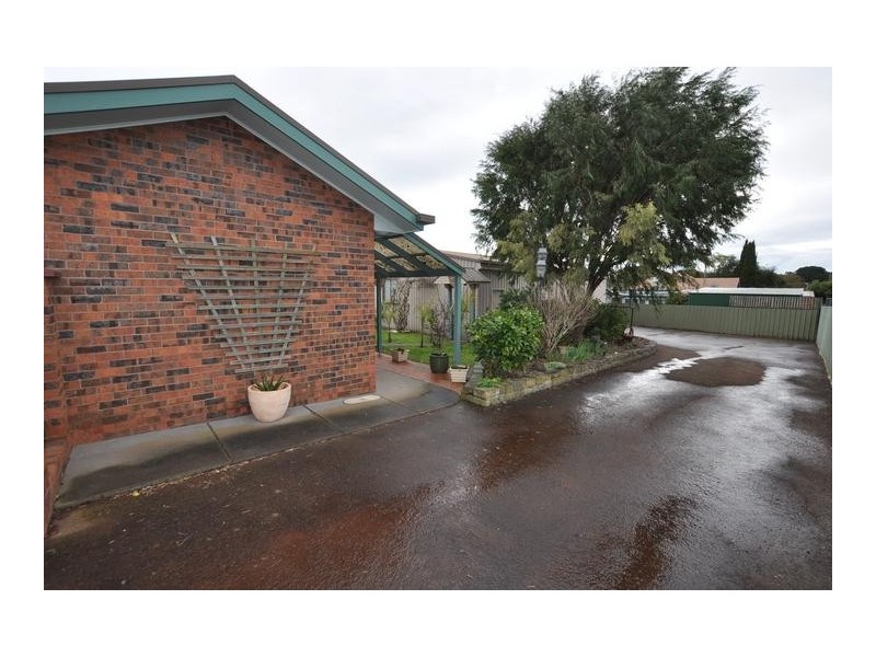 68 Curdie Street, Cobden VIC 3266