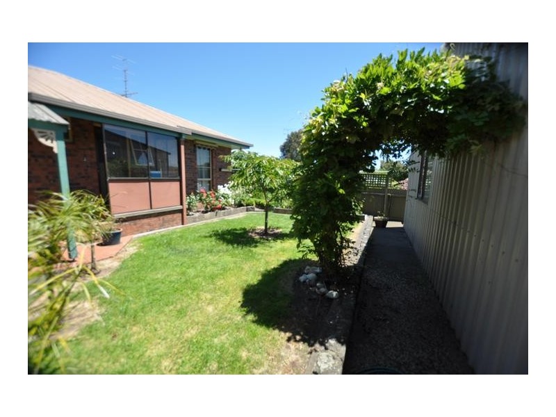 68 Curdie Street, Cobden VIC 3266