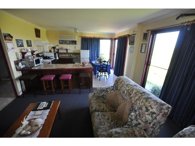300 Cobden- Port Campbell Road, Cobden VIC 3266