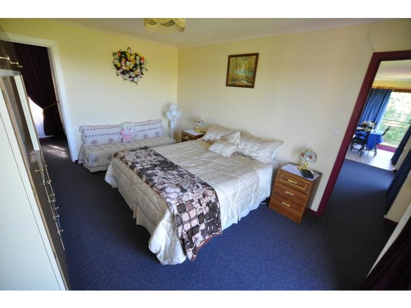 300 Cobden- Port Campbell Road, Cobden VIC 3266