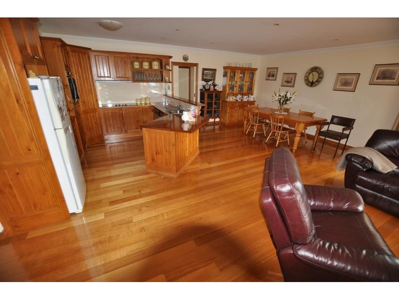 151 Mortlake Road, Warrnambool VIC 3280