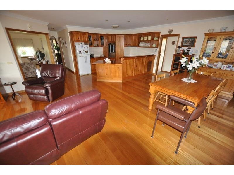 151 Mortlake Road, Warrnambool VIC 3280