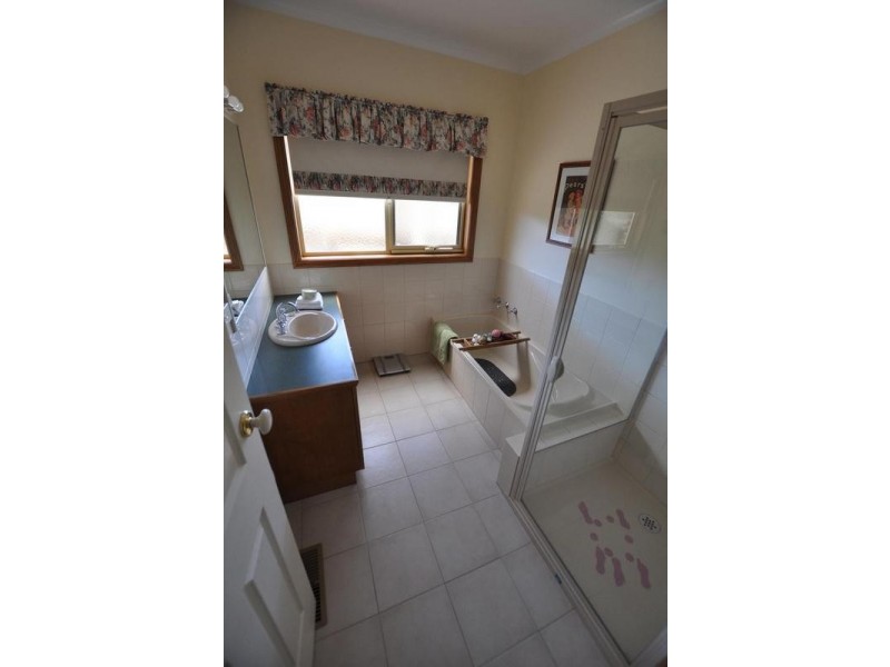 151 Mortlake Road, Warrnambool VIC 3280