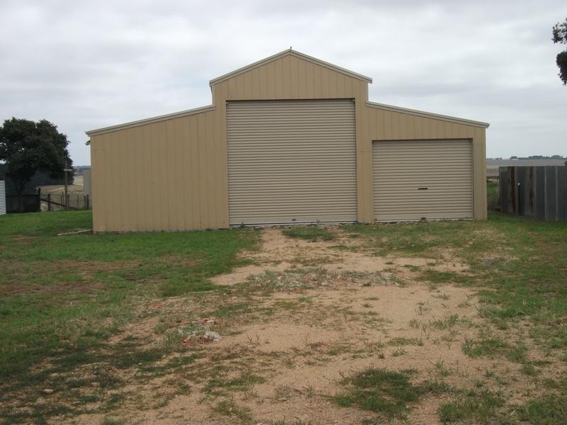 130 High Street, Lismore VIC 3324