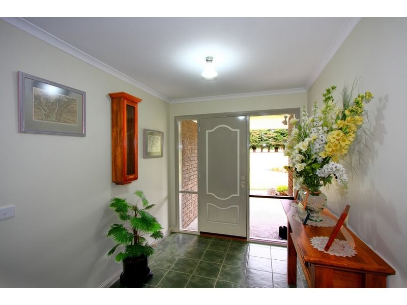 61 Neylon Street, Cobden VIC 3266