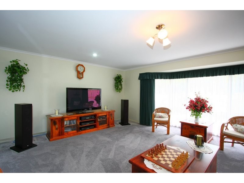 61 Neylon Street, Cobden VIC 3266