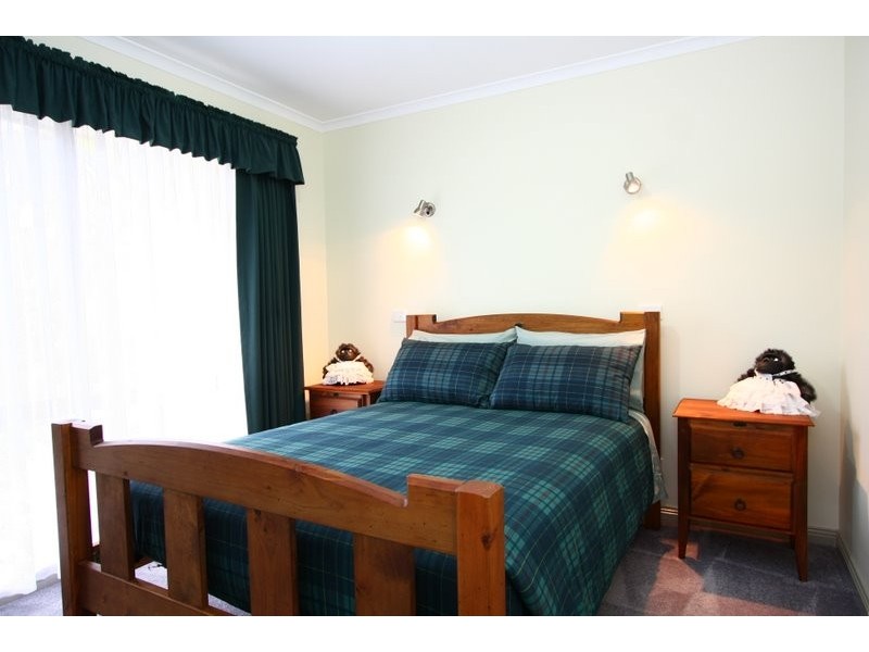 61 Neylon Street, Cobden VIC 3266