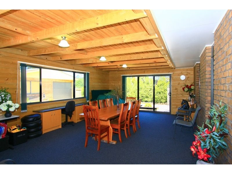 61 Neylon Street, Cobden VIC 3266